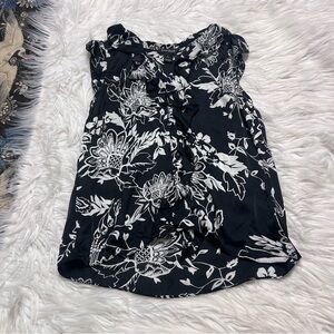 White House Black Market - Floral Black and White Women's Top